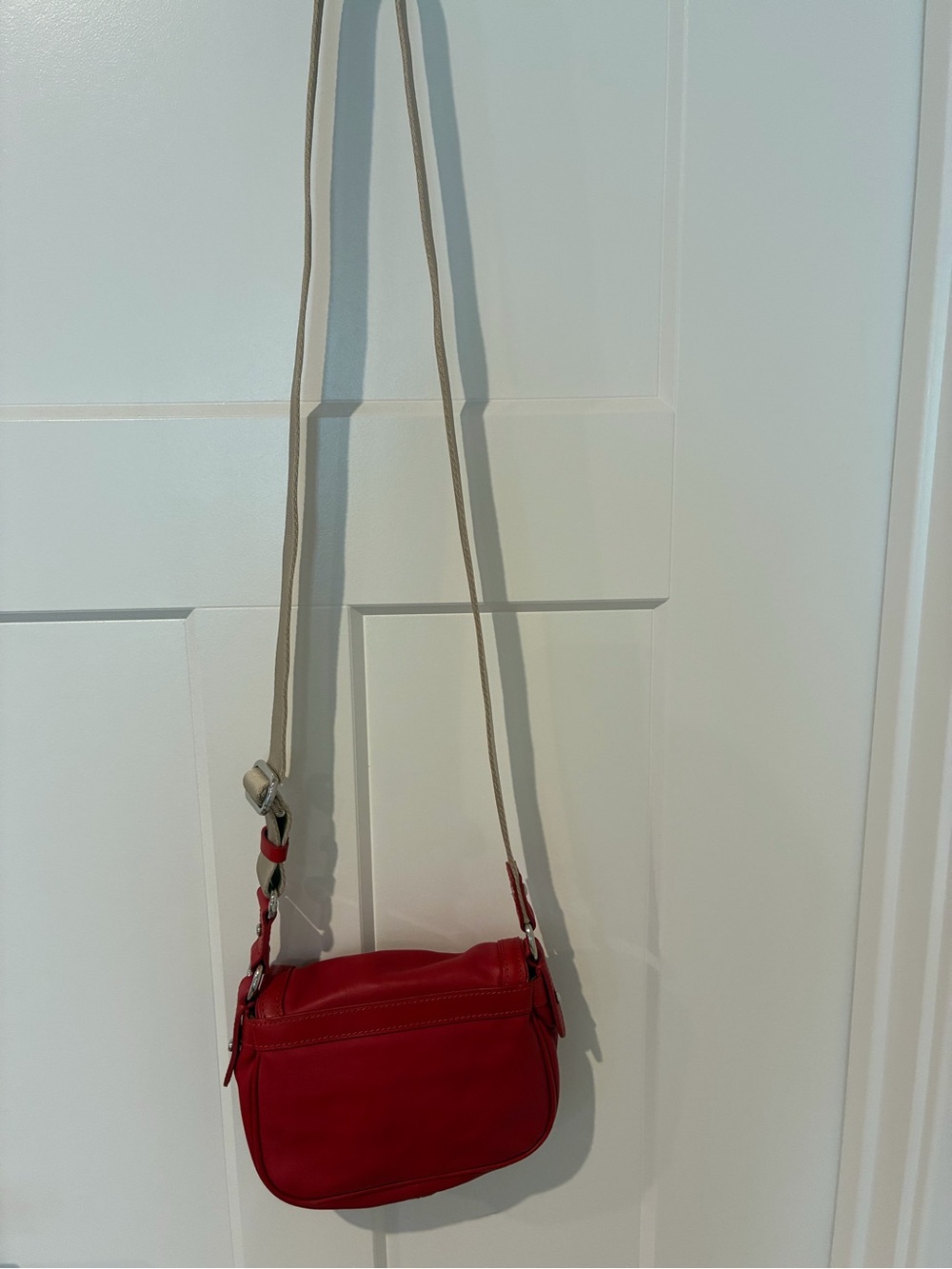 Lauren Ralph Lauren Red Leather Crossbody Bag with Silver-Tone Lock - Picture 2 of 4